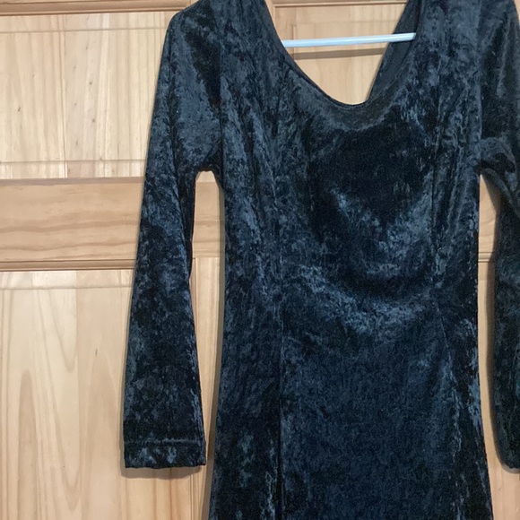 NWOT VINTAGE GOTH VELOUR L.B.D. (Little Black Dress) - Picture 2 of 7